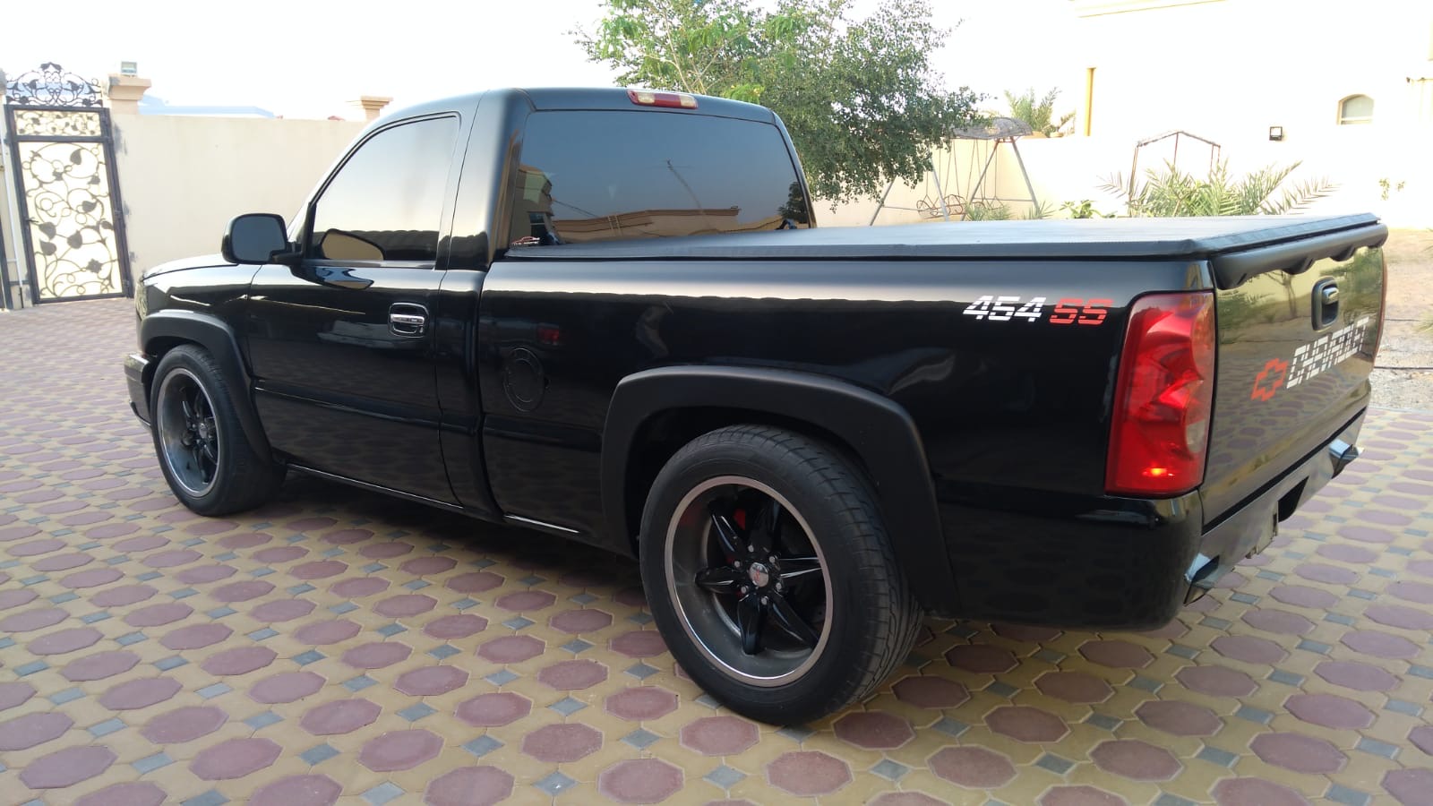 للبيع سلفرادو RST
